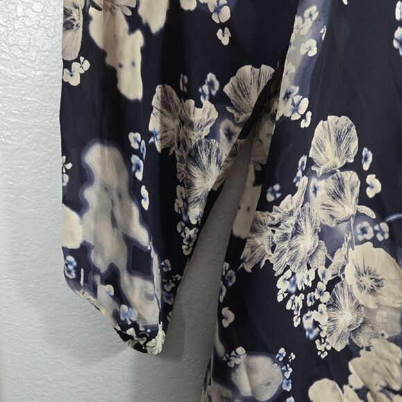 Rose & Olive Navy Floral Blouse Women's 2X Chiffon Cut-Out Long Sleeve Work Top - Picture 6 of 11